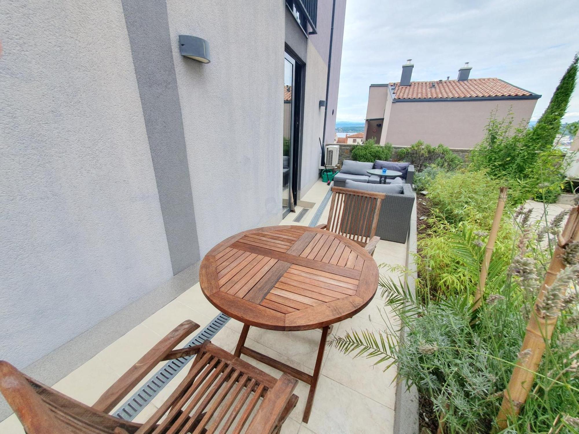 Bella Vista Lux Apartment With Private Terace Koper Exterior photo