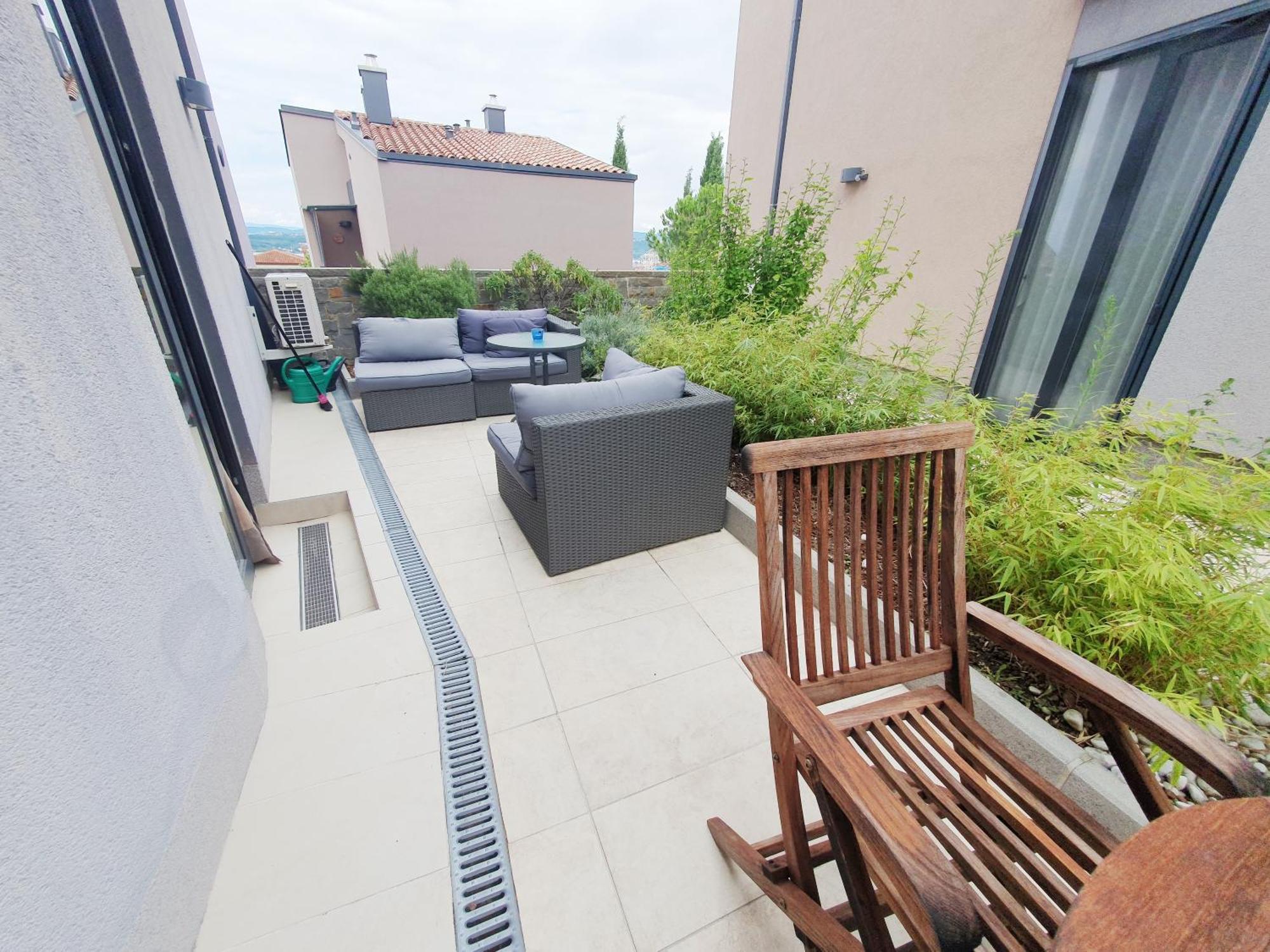 Bella Vista Lux Apartment With Private Terace Koper Exterior photo